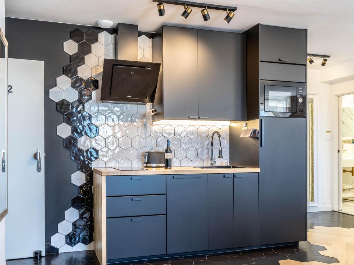 נרבון Magnifique Loft / Spa En Face De La Cathedrale ! מראה חיצוני תמונה